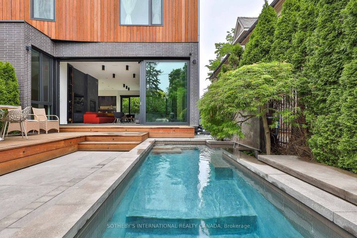 Photo 4 at 108 Stratford Crescent, York Mills, Toronto