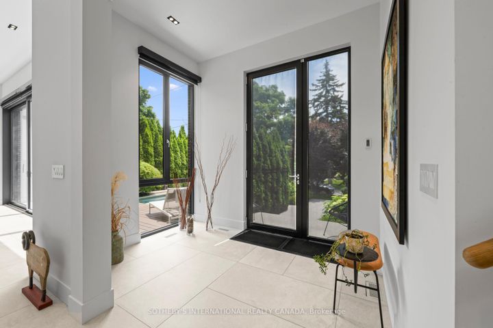 Photo 5 at 108 Stratford Crescent, York Mills, Toronto