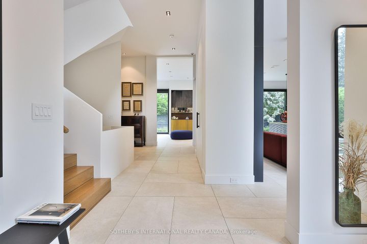 Photo 6 at 108 Stratford Crescent, York Mills, Toronto