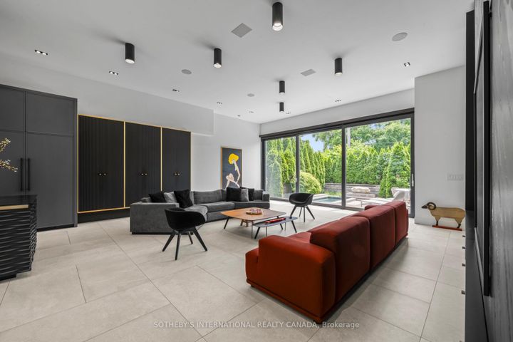 Photo 10 at 108 Stratford Crescent, York Mills, Toronto