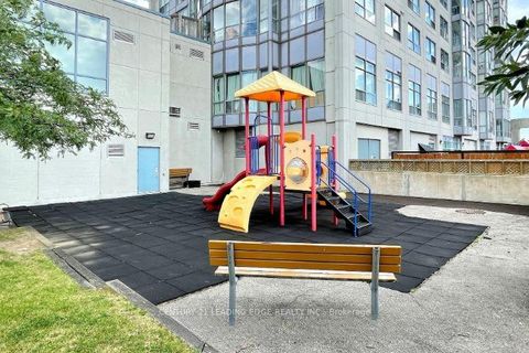 Photo 12 at 516 - 2550 Lawrence Avenue, Dorset Park, Toronto