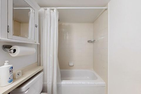 Photo 22 at 516 - 2550 Lawrence Avenue, Dorset Park, Toronto