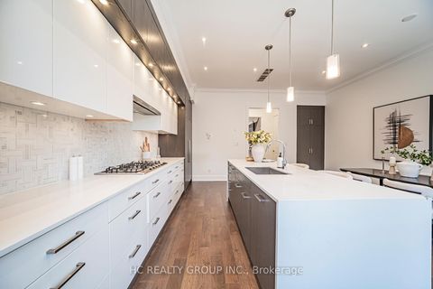 Photo 22 at 2462 Bayview Avenue, York Mills, Toronto