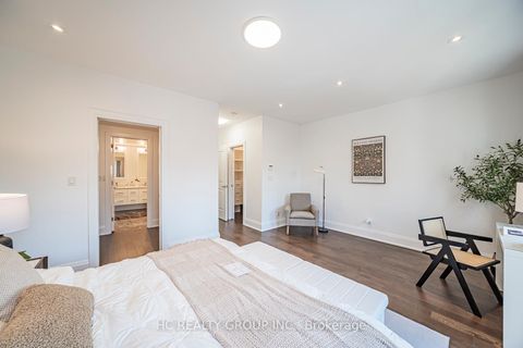 Photo 30 at 2462 Bayview Avenue, York Mills, Toronto