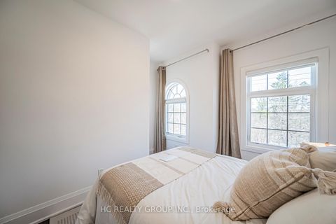 Photo 34 at 2462 Bayview Avenue, York Mills, Toronto