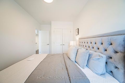 Photo 36 at 2462 Bayview Avenue, York Mills, Toronto