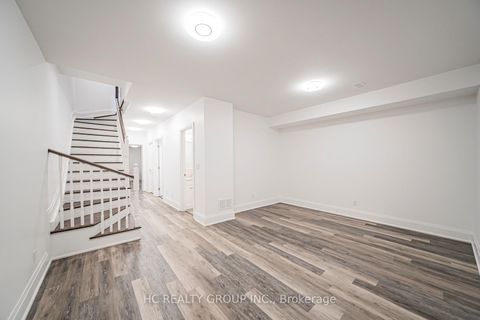 Photo 38 at 2462 Bayview Avenue, York Mills, Toronto