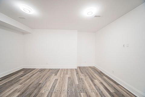 Photo 39 at 2462 Bayview Avenue, York Mills, Toronto