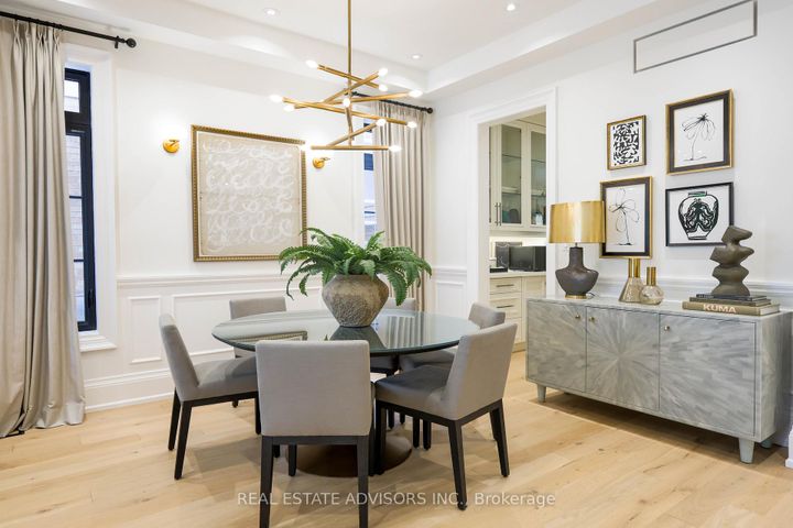 Photo 7 at 20 Arrowstook Road, Bayview Village, Toronto