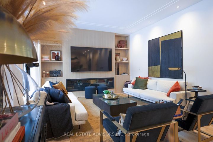 Photo 17 at 20 Arrowstook Road, Bayview Village, Toronto