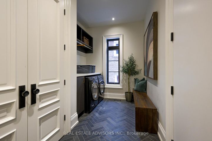 Photo 21 at 20 Arrowstook Road, Bayview Village, Toronto