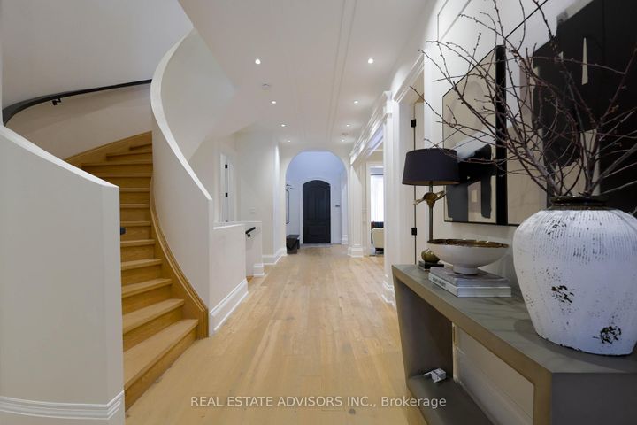 Photo 22 at 20 Arrowstook Road, Bayview Village, Toronto