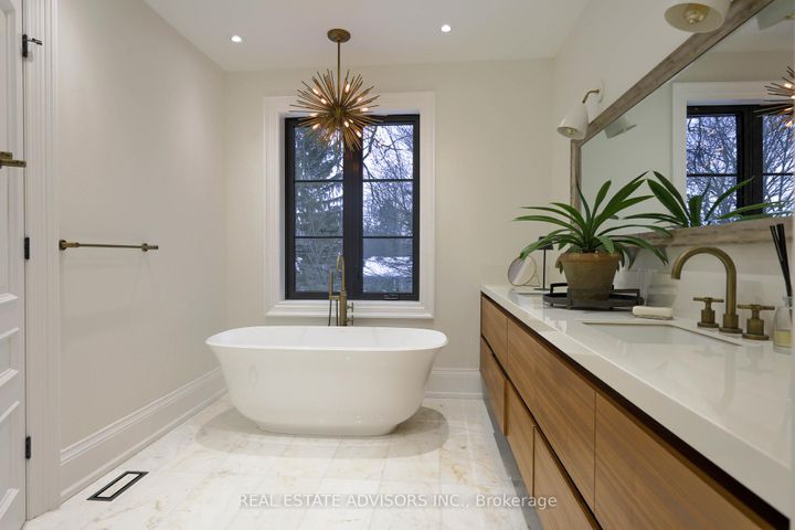 Photo 28 at 20 Arrowstook Road, Bayview Village, Toronto