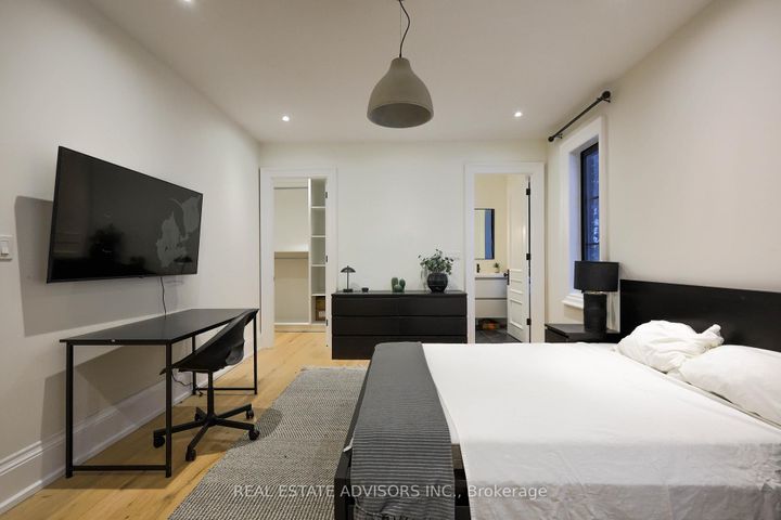 Photo 29 at 20 Arrowstook Road, Bayview Village, Toronto