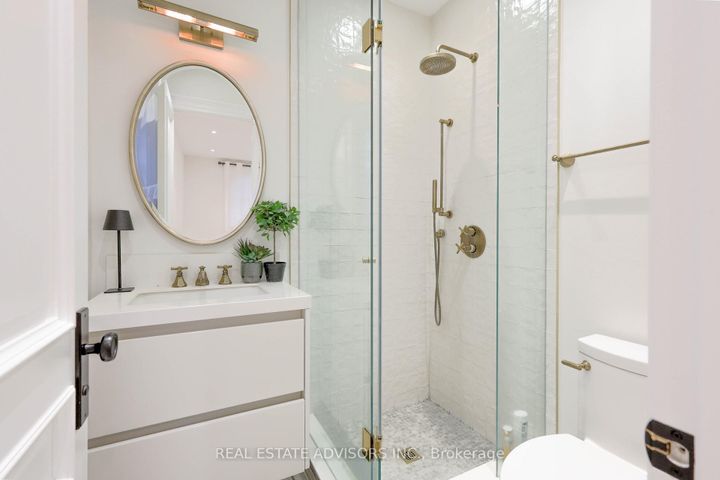 Photo 34 at 20 Arrowstook Road, Bayview Village, Toronto