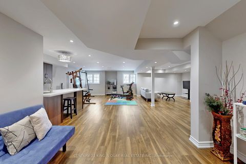 Photo 22 at 521 Mcgregor farm Trail, Glenway Estates, Newmarket