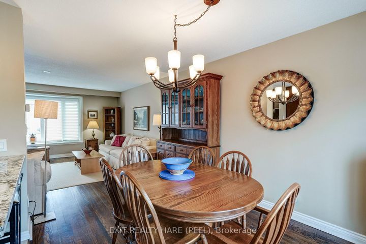 Photo 13 at 29 Trotters Lane, Brampton South, Brampton