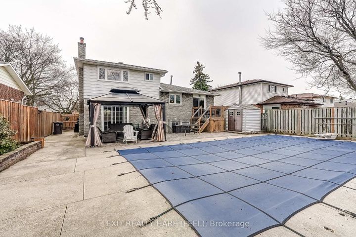 Photo 33 at 29 Trotters Lane, Brampton South, Brampton