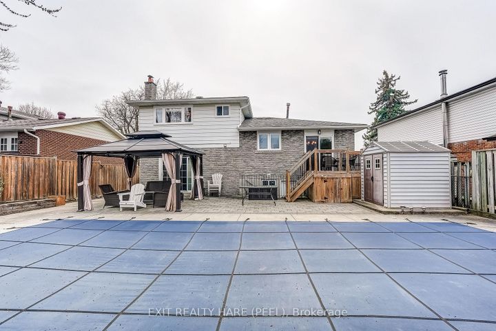 Photo 36 at 29 Trotters Lane, Brampton South, Brampton