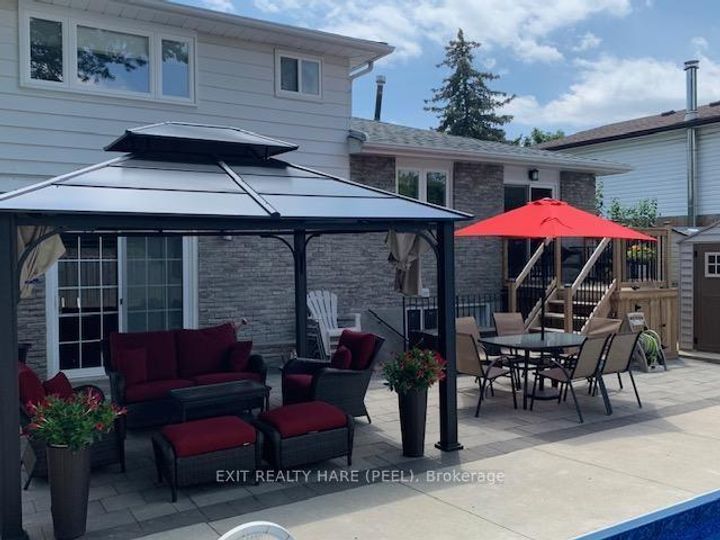 Photo 40 at 29 Trotters Lane, Brampton South, Brampton