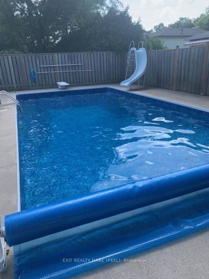 Photo 43 at 29 Trotters Lane, Brampton South, Brampton