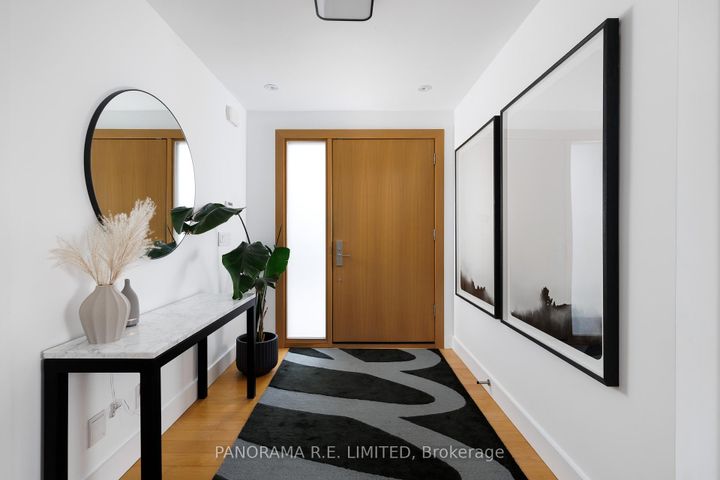 Photo 3 at 8 Greenford Road, Humber Valley, Toronto