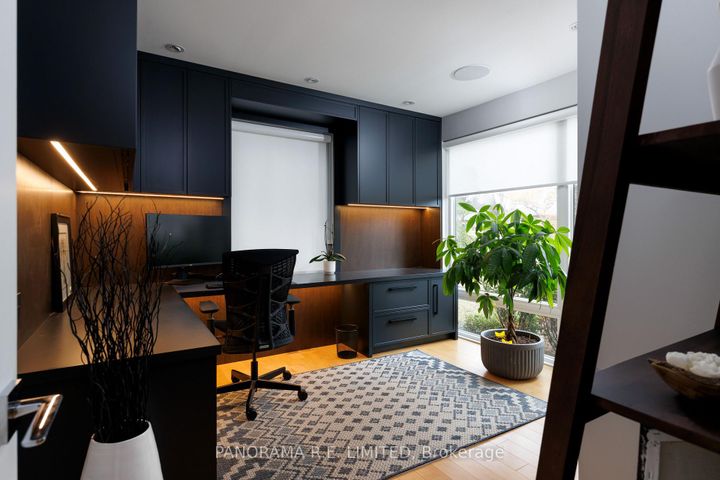 Photo 5 at 8 Greenford Road, Humber Valley, Toronto