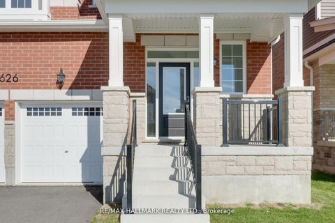 Photo 4 at 626 Newlove Street, Rural Innisfil, Innisfil