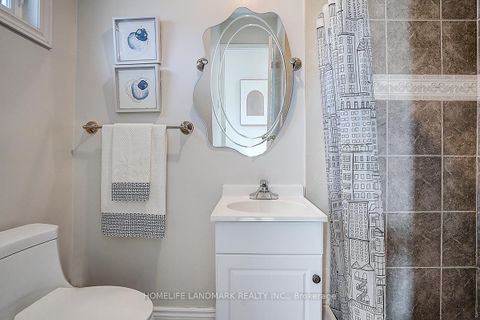 Photo 3 at 40 Henderson Drive, Aurora Highlands, Aurora