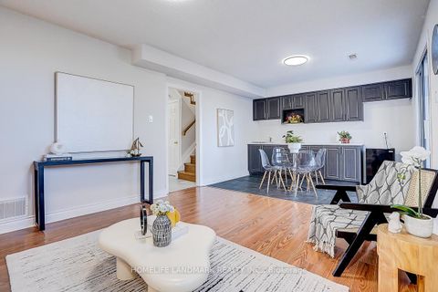 Photo 9 at 40 Henderson Drive, Aurora Highlands, Aurora