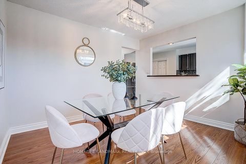 Photo 12 at 40 Henderson Drive, Aurora Highlands, Aurora