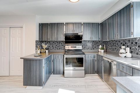 Photo 15 at 40 Henderson Drive, Aurora Highlands, Aurora