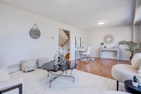 Photo 22 at 40 Henderson Drive, Aurora Highlands, Aurora