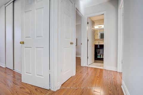 Photo 23 at 40 Henderson Drive, Aurora Highlands, Aurora