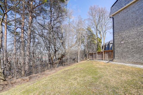 Photo 31 at 40 Henderson Drive, Aurora Highlands, Aurora