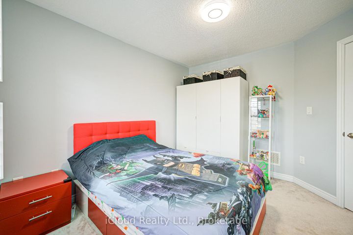 Photo 28 at 29 Teal Crest Circle, Credit Valley, Brampton