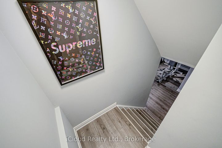 Photo 33 at 29 Teal Crest Circle, Credit Valley, Brampton