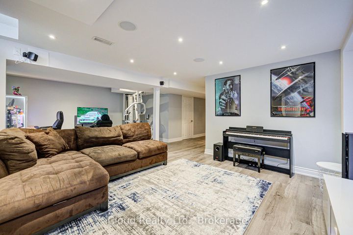 Photo 37 at 29 Teal Crest Circle, Credit Valley, Brampton