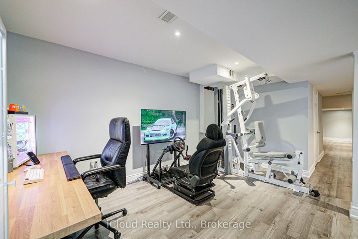 Photo 39 at 29 Teal Crest Circle, Credit Valley, Brampton