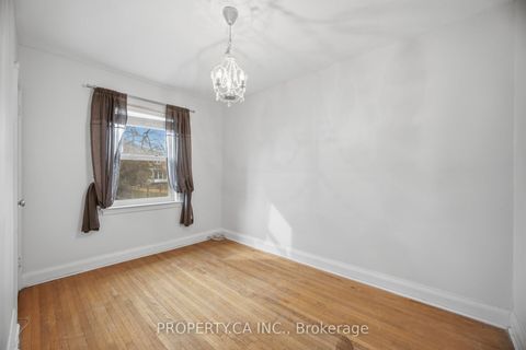 Photo 11 at 109 Pleasant Avenue, Newtonbrook West, Toronto