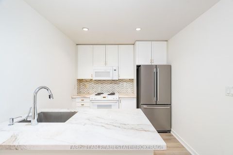 Photo 8 at 806 - 88 Palace Pier Court, Mimico, Toronto