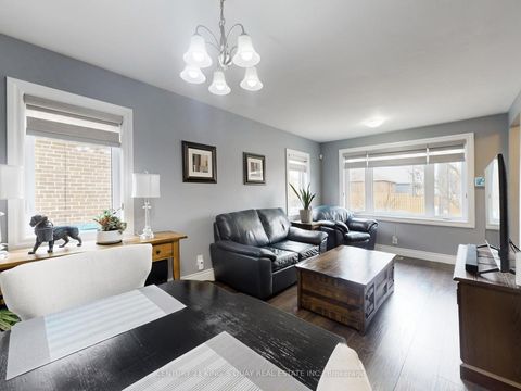 Photo 4 at 330 Kennedy Road, Cliffside, Toronto