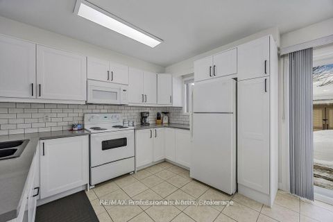 Photo 7 at 66 Coleman Drive, Edgehill Drive, Barrie