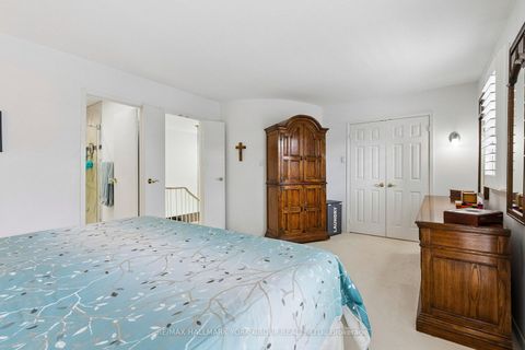 Photo 18 at 44 English Ivy Way, Steeles, Toronto