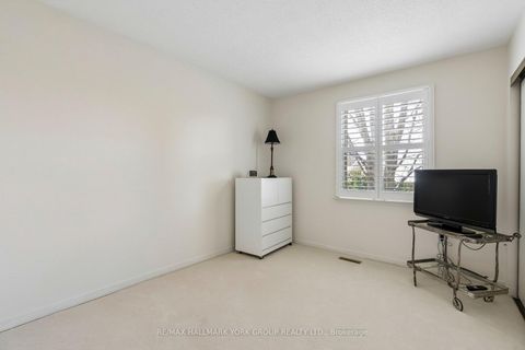 Photo 24 at 44 English Ivy Way, Steeles, Toronto