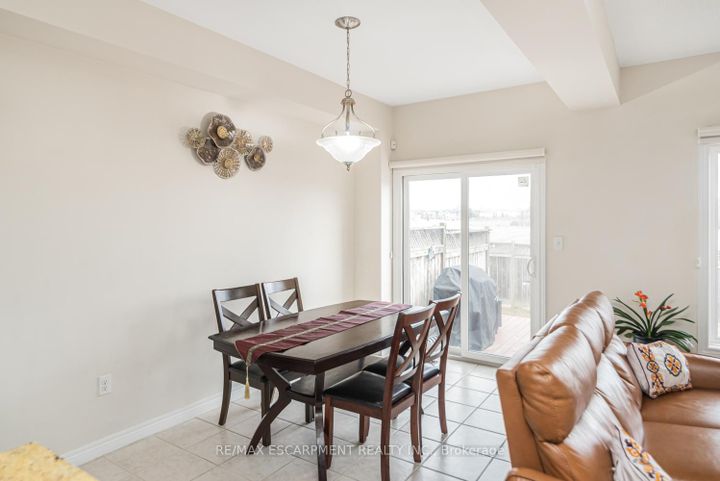 Photo 10 at 13 - 370 Stonehenge Drive, Meadowlands, Hamilton