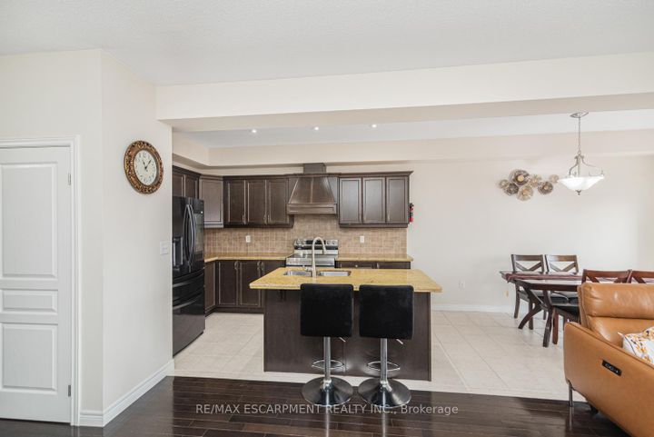 Photo 12 at 13 - 370 Stonehenge Drive, Meadowlands, Hamilton