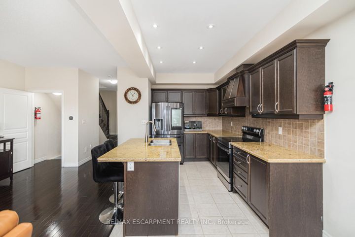 Photo 15 at 13 - 370 Stonehenge Drive, Meadowlands, Hamilton