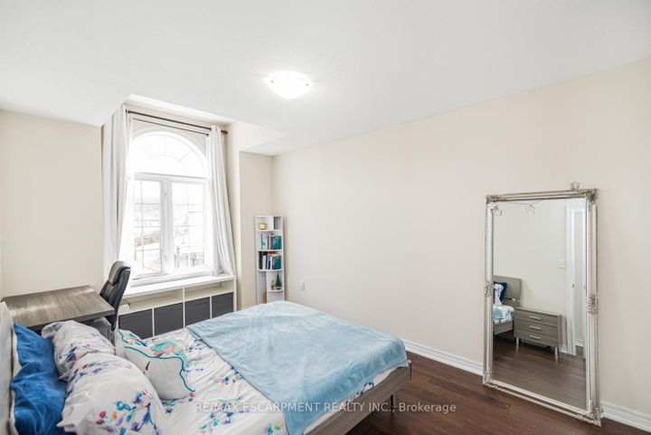 Photo 23 at 13 - 370 Stonehenge Drive, Meadowlands, Hamilton