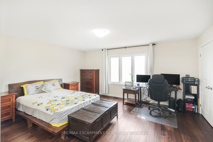 Photo 24 at 13 - 370 Stonehenge Drive, Meadowlands, Hamilton